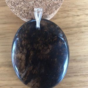 Miss Agate brown pendant